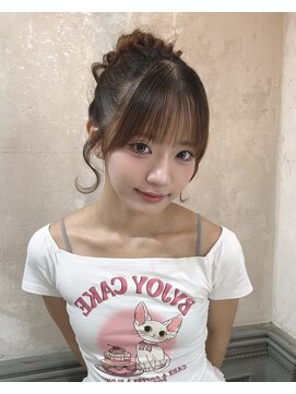 キキ(kiki by KENJE) ふわふわシニヨンアレンジ