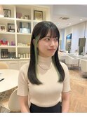 抜け感オリーブインナーのロングヘア