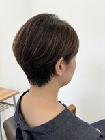 ストラト(strato)&nbsp;絶壁・ハチ張り解消！あなたに似合う「骨格矯正ショート」
