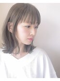 透明感ミディアムヘアー