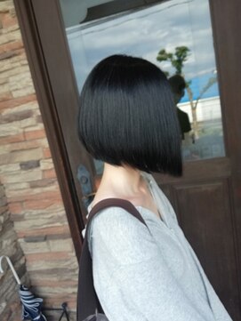 ボブビッシュ 東温店 ストレートボブ