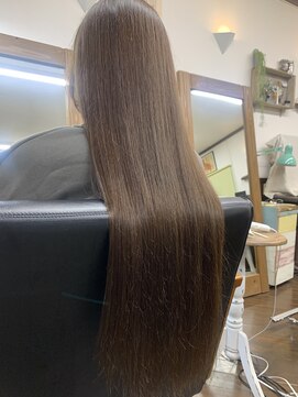 サロンドマックス(salon de max) 《salon de max》グレイヘアもイルミナカラーで☆