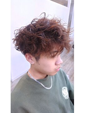 ナイン (Nine9) アクティブ束感パーマ