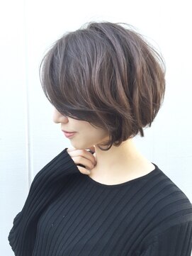 ルーファス メグロ(Ruufus Meguro) 大人かわいいショート/ハイライト/30代40代