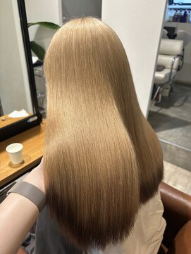 ルーツ(ROOTS) ブリーチあり×ブロンドカラー