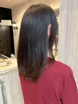 キャアリー(Caary)&nbsp;福山市美容師求人スタッフ募集中美髪セミロングレイヤー20代30代