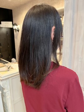 キャアリー(Caary) 福山市美容師求人スタッフ募集中美髪セミロングレイヤー20代30代