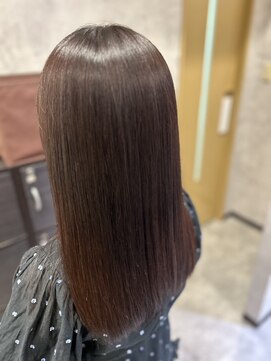 エスト(est) 縮毛矯正髪質改善/新宿/西新宿/トリートメント/白髪染め