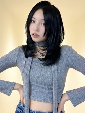 アイトーキョーエス 渋谷(AI TOKYO S) ハッシュカットブルーブラック姫レイヤーミディアムレイヤー渋谷