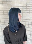 姫カット×ネイビーカラー
