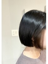 アレッタ(aletta)&nbsp;ぱつっとボブ×ナチュラルベージュインナー