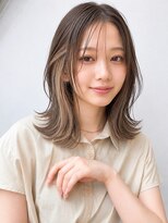 オルク 札幌大通(Orque)&nbsp;ナチュラルベージュインナー×レイヤーミディ