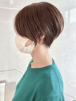 ルーム プロデュースドバイ アミカ(Room produced by Amica) ミルクティーベージュ 大人ショートボブ レイヤー 髪質改善