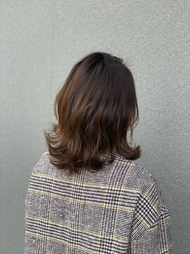 アウル(OWL) 外ハネミディ