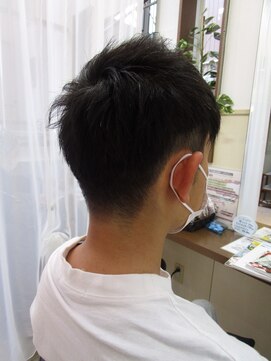 コアフィールフィス(COIFFURE fils) 《見附 今町》メンズ ツーブロ 刈り上げ ナチュラル