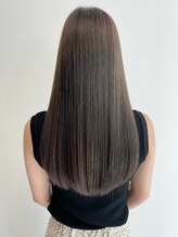 レッド サロン(RED SALON)