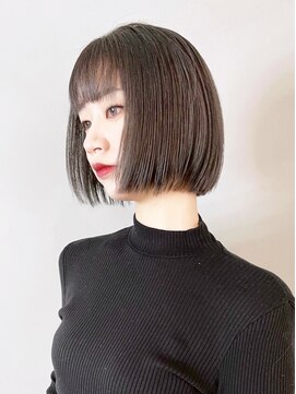 アイティーバイアルバム 八王子店(IT by ALBUM) オリーブボブ_アースカラーくびれヘアツートンカラー_ba370681