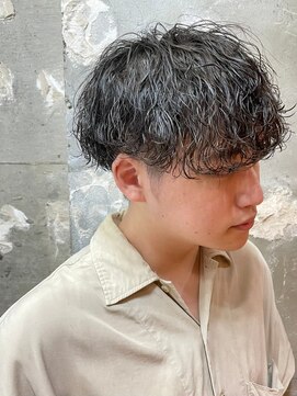 アカ(ACA) メンズマッシュパーマ波巻きツイストスパイラルパーマ札幌大通