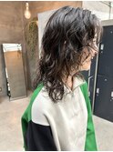 ミディアムウルフレイヤー　くせ毛風　くるくるスパイラル