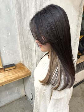 ウィークエンド(WEEKEND) ブリーチ2回+カット+トリートメント【￥28400】