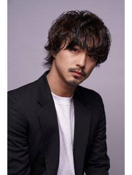 イオエ 心斎橋(ioe) スーツ短髪ビジネス束感モテ【黒髪シークレットパーマ流行】