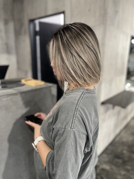 レゴリス(REGOLITH) シャドールーツ