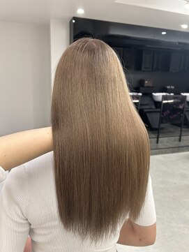 ジーナリア(Xena ria) 《衣織》ブリーチ1回◎ミルクティーベージュ♪