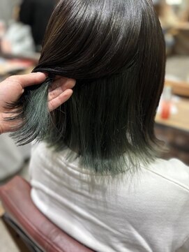 ビューティーマーケット アングゥ イオンモール名取(BEAUTY MARKET ungu) インナーカラーグリーン