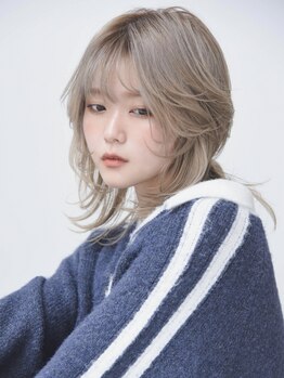 ランティ 難波駅前店(LUNTY NAMBA)の写真/顔周りレイヤー・くびれヘアはLUNTYにお任せ！顔周りのデザインで印象UP/小顔魅せ効果を実感◎