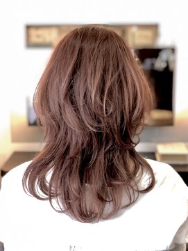 アルニコ エム 松戸駅前(ALNICO .. M) ３０代・４０代の大人女性に似合うウルフカット♪