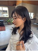 後れ毛が可愛いロングレイヤー