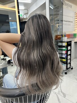 ラピス 渋谷本店(Lapis) バレイヤージュ/ハイライト/ホワイトカラー/海外風/髪質改善