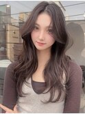 《NYLON.》くびれロングレイヤーカット×透明感ブラウン