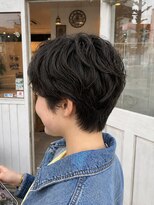 クオリア(Quaria) ショートパーマ