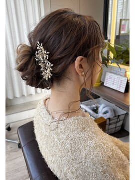 リワーズ 成城学園前(ReWARDs) ルーズシニヨンヘアセット