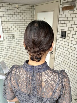 フェリーチェ 六本木店(Felice) シニヨン アップスタイル ふわふわ 結婚式 参列 お呼ばれ