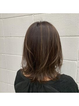 ヒップスアイズ(Hip's eyes) ハイライトレイヤーボブ