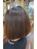 ヘアーズ じるち(Hair's) 前下がりボブ