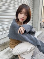 ペールベージュくびれレイヤー外ハネボブ