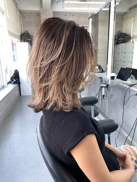 イキ 表参道(iki omotesando) モード/無造作ウェーブ/大人ガーリー[表参道駅]