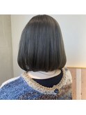 透明感オリーブカラーボブ