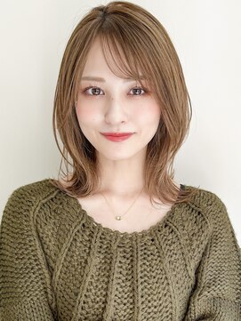 リヤン 表参道(lyann) 斜めバングイメチェングレージュカラーシースルーバング艶感