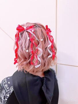 ヘアメイク ジェイエム ハーフツイン　リボンアレンジ
