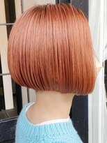 カムジーヘッド(COMEGHEAD)&nbsp;ダブルカラーピンクベージュベージュカラーケアブリーチミニボブ