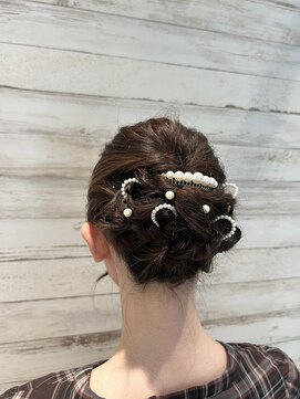 リック(Ric by KENJE) 【ヘアアレンジ(結婚式やパーティーに】