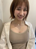 カーム(calm)&nbsp;★外ハネボブグレーベージュ前髪小顔カットモテ髪