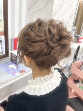 ゴート アミティ(G.O.A.T AMITY) ガーリースタイル/心斎橋/ヘアメ/セットサロン