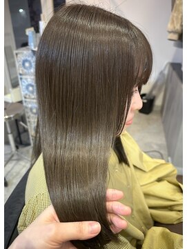 プリームヘアーホワイト(Pleame hair WHITE) オリーブグレー