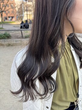 サル(saru) #オリーブグレージュ × #レイヤーカット