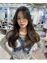 ユーフォリア 渋谷グランデ(Euphoria SHIBUYA GRANDE) エクステ レイヤーカット ブラウンカラー 透明感カラー YUKI